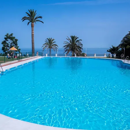 Apartment Bright Coastal With Pool Torremolinos