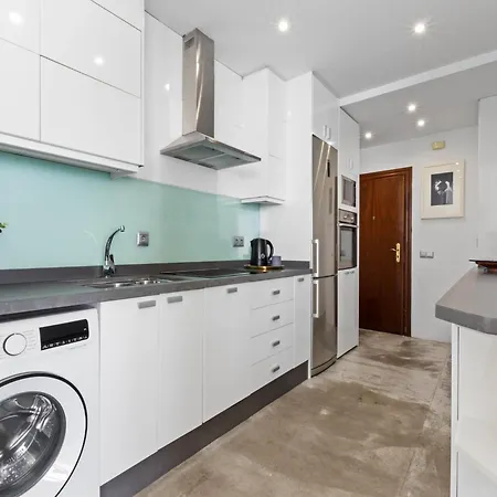 Apartment Bright Coastal With Pool Torremolinos