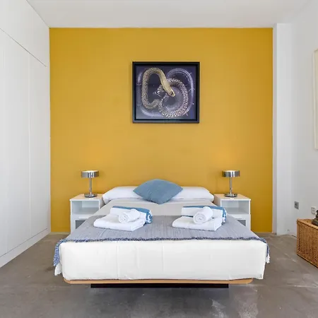 Bright Coastal With Pool Torremolinos