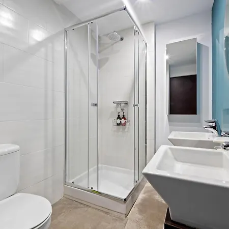 Apartment Bright Coastal With Pool *