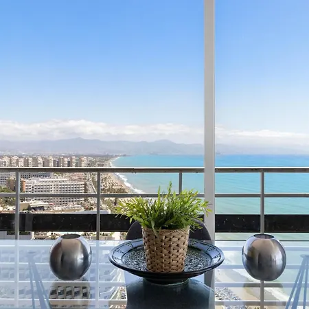 Apartment Bright Coastal With Pool Torremolinos